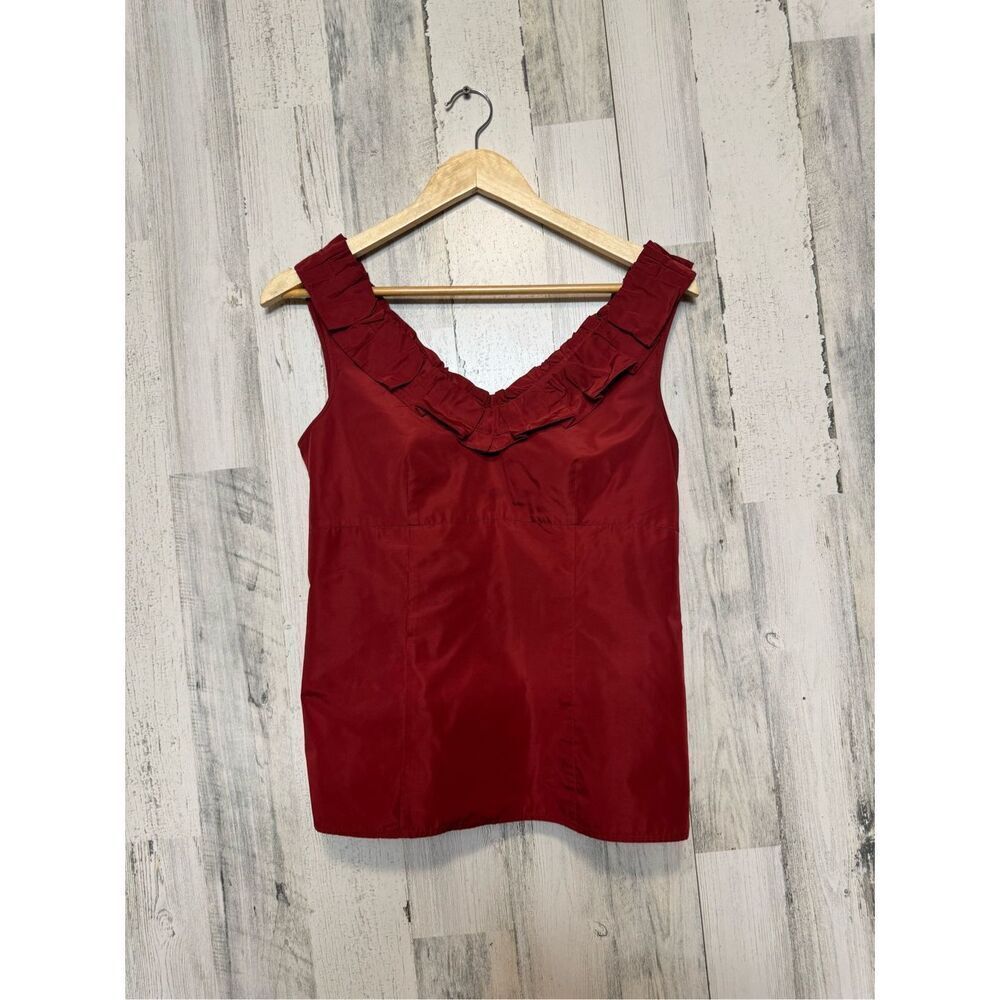 Ann Taylor Red Ruffle V Neck Sleeveless Blouse Top Career Work Office Size 2
